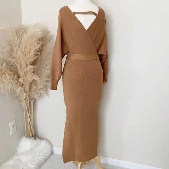 Cozy tan knit sweater midi dress with belt - Picture 9 of 13